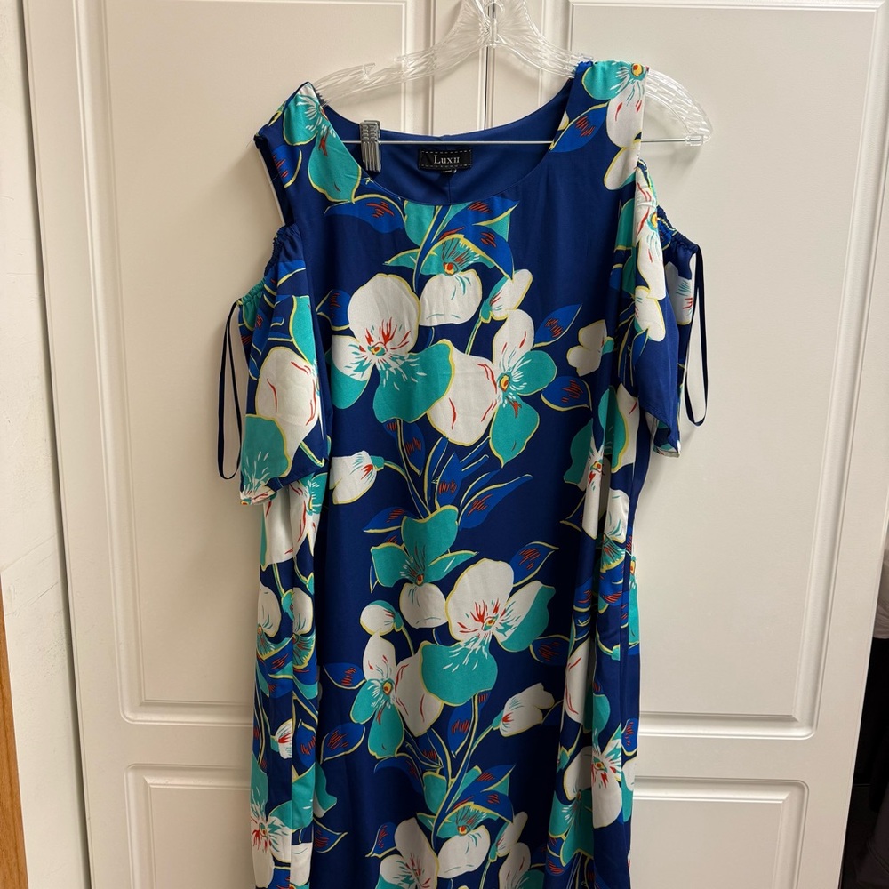 Lux II Blue Floral Cold Shoulder Dress Size 16 Tropical Print